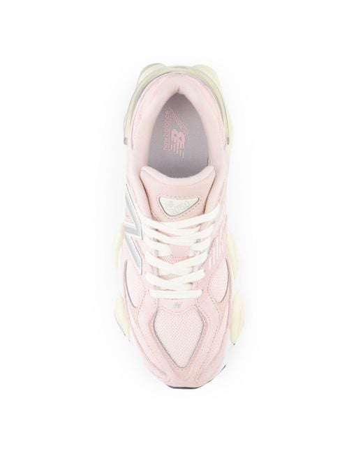 New Balance White 9060 in rosa/beige