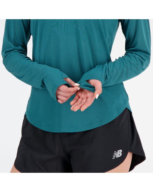 New Balance Accelerate Long Sleeve Top in het Blue