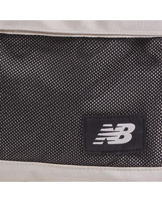 Athletics Small Crossbody di New Balance in Gray