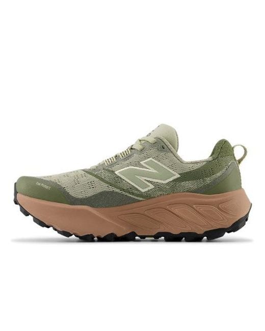 Donna Fresh Foam X Hierro V9 di New Balance in Green