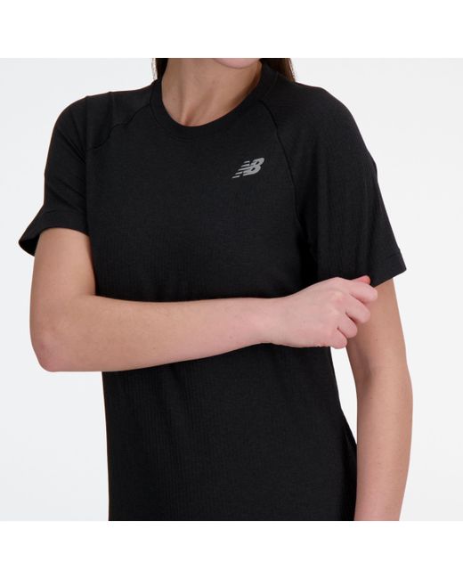Knit slim t-shirt in nero di New Balance in Black