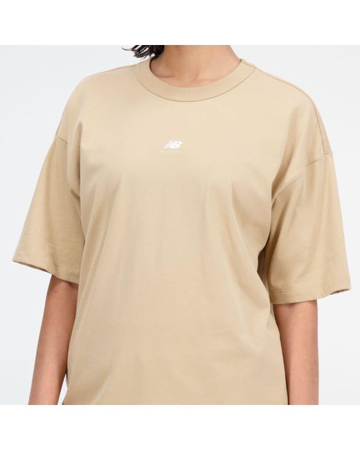 Athletics oversized t-shirt in marrone di New Balance in Natural