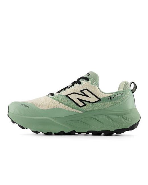 New Balance Green Hierro V9 Gore-Tex Hiking Shoes for men