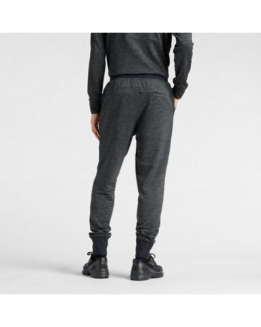 New Balance Black Rc Essential Heat Grid Jogger for men