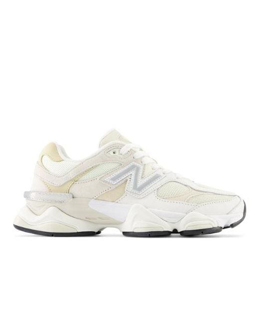 9060 in beige/bianca di New Balance in White