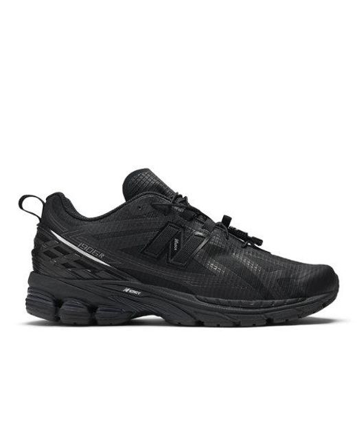 New Balance Black 1906R Sneakers