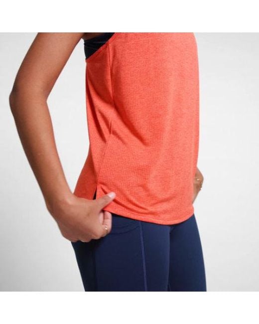 Donna Athletics Tank di New Balance in Red
