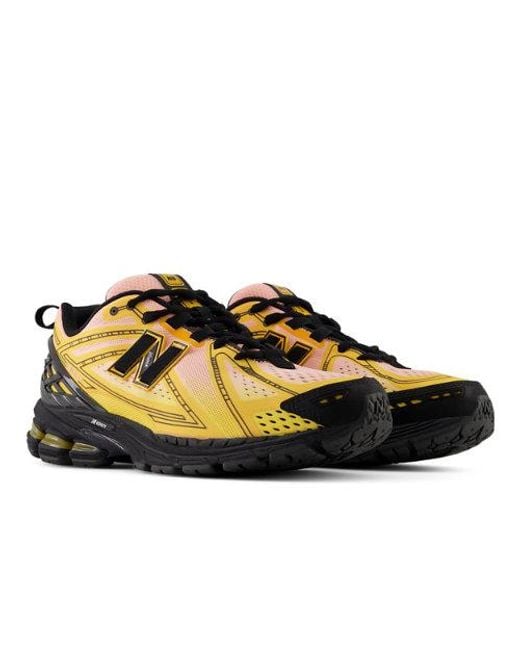 New Balance Yellow 1906E