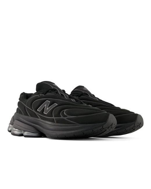 New Balance Black 5030
