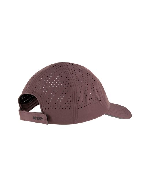 6 panel laser performance run hat in viola di New Balance in Red