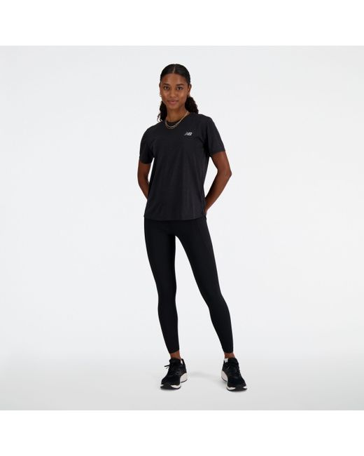 New Balance Black Athletics t-shirt in schwarz