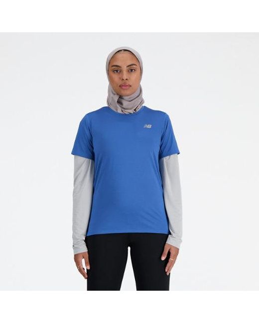 Femme Sport Essentials T-Shirt En, Poly Knit, Taille New Balance en coloris Blue