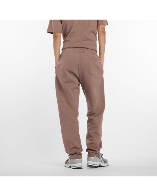 New Balance Herren Linear Graphic Fleece Pant in Brown für Herren