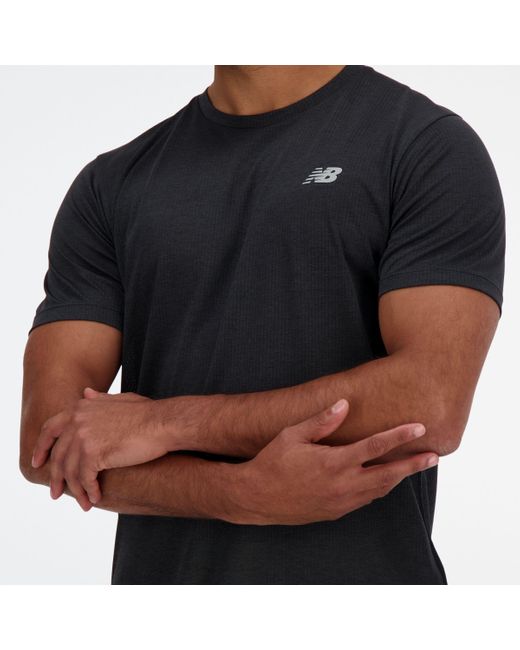 New Balance Athletics t-shirt in schwarz in Black für Herren