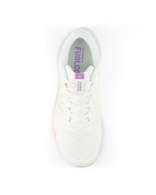 New Balance White Fuelcell propel v4 in weiß/violett