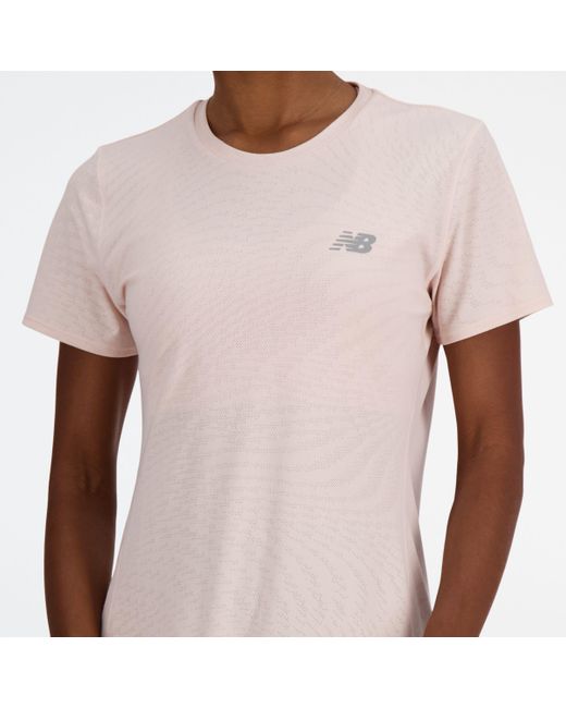 Jacquard slim t-shirt in rosa di New Balance in White