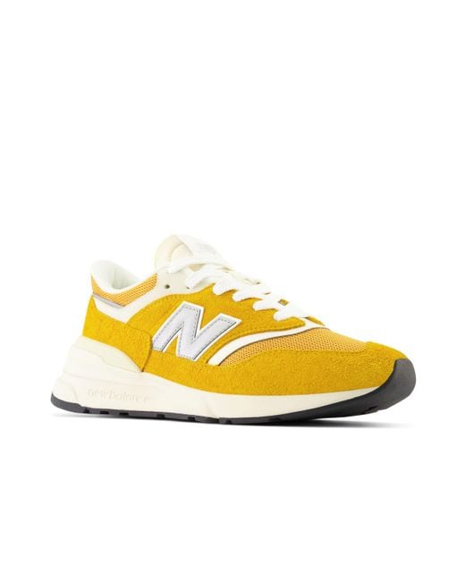 New Balance 997r In Yellow/white Suede/mesh