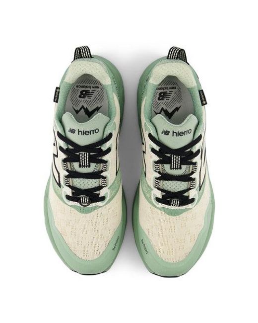 New Balance Green Hierro V9 Gore-Tex Hiking Shoes for men
