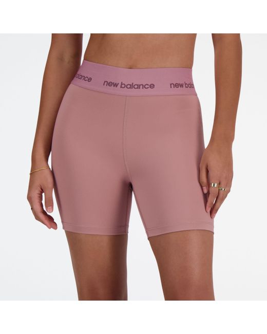 Nb sleek high rise sport short 5" in rosa di New Balance in Multicolor