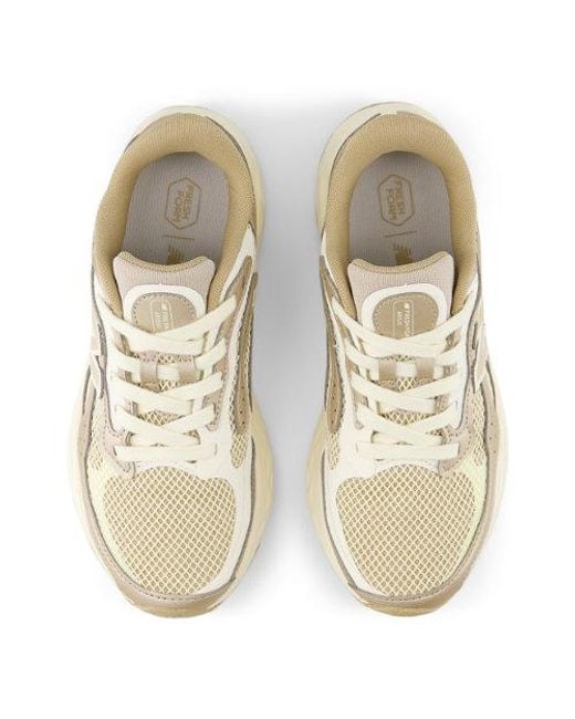 Mujer Fresh Foam Arishi V4 Tiralux En, Talla New Balance de color Natural