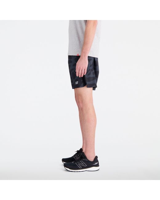 New Balance Blue Printed Accelerate 7 Inch Short In Black Polywoven for men