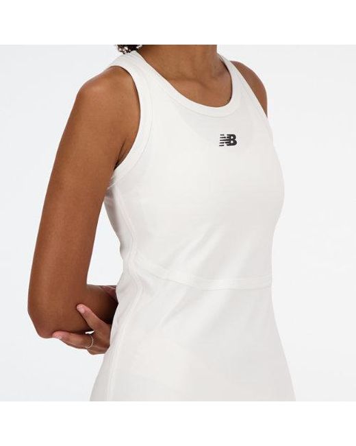 Femme Tournament Dress En, Poly Knit, Taille New Balance en coloris White