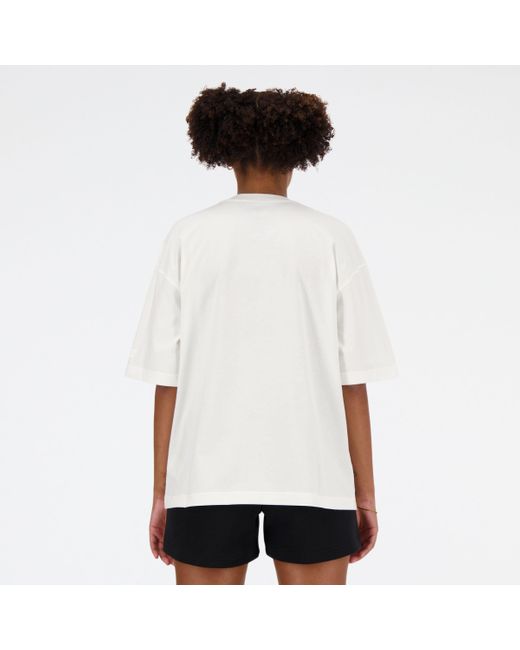 New Balance Hyper Density Jersey Oversized T-shirt in het White