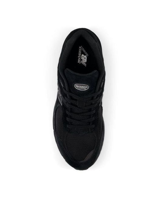 New Balance Black 2002R