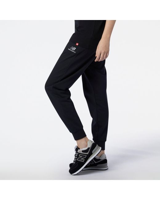 New Balance Nb Essentials Embroidered Pant in Black for Men | Lyst