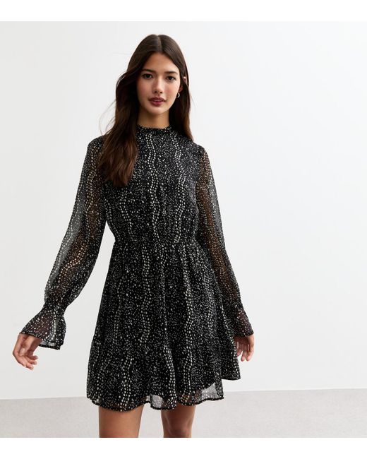 New Look Black Patterned Crinkled Chiffon Mini Dress