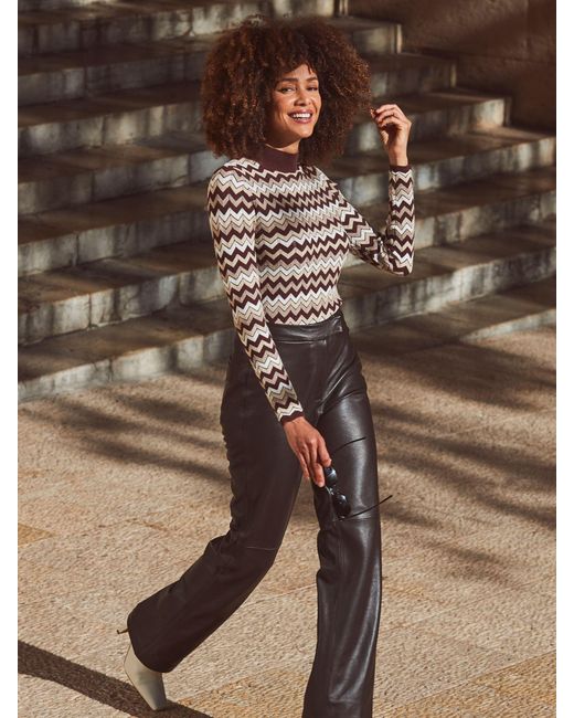 Sosandar Brown Pullover Mit Chevrondesign Und Stehkragen, Metallic