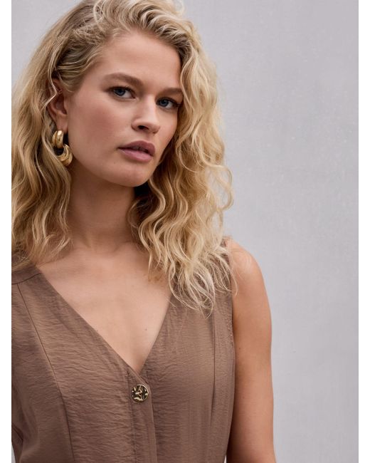 Next Natural V-Neck 2