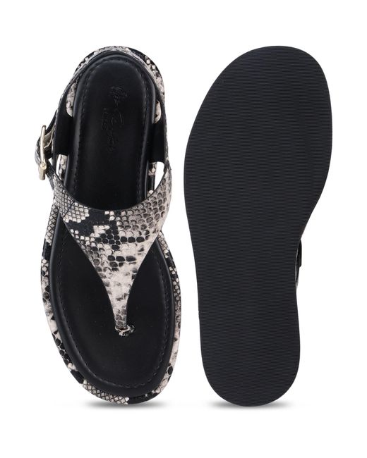 OFF THE HOOK White Adelie Leather Thong Flat Sandals