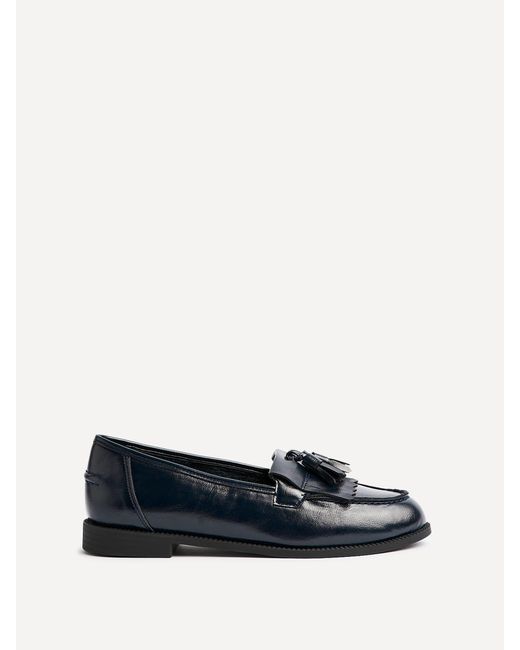 Linzi Rosemary Classic Slip-On Loafers With Tassel Detail in Natural | Lyst