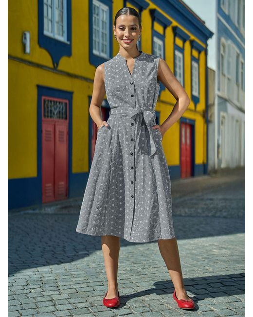 Yumi' Women's Gray Broderie Anglaise Sleeveless Shirt Dress