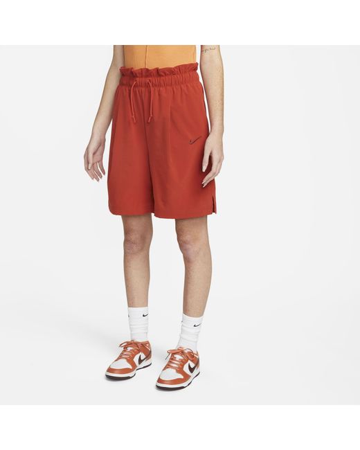 Nike Synthetic Sportswear Everyday Modern High-rise Woven Shorts in Red | Lyst UK