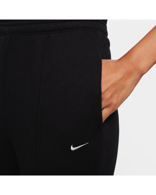 Pantaloni tuta slim fit in french terry a vita alta sportswear chill terry di Nike in Black