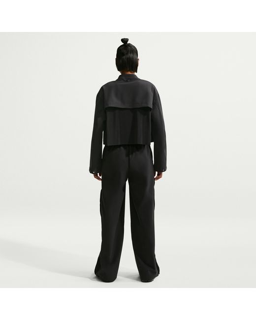 Nike 24.7 Perfectstretch Dri-Fit Loose-Fit Cropped Jacket in Black
