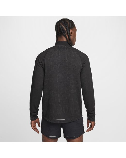 Nike Black Pinnacle Running Division 'Water-Repellent 1/2-Zip Running Top for men