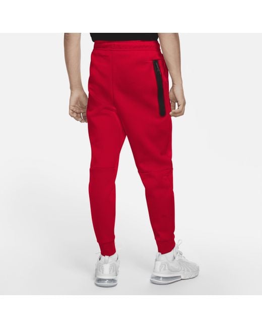 Nike tech hotsell fleece jogger red