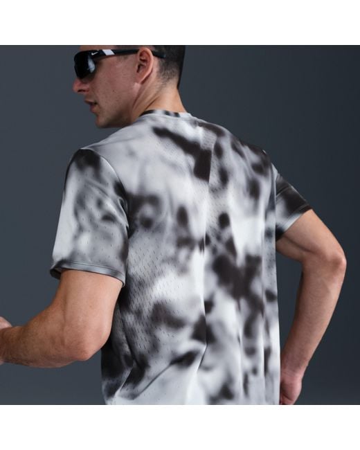 Nike Gray Running Division Breathe Dri-Fit Adv Short-Sleeve Running Top for men