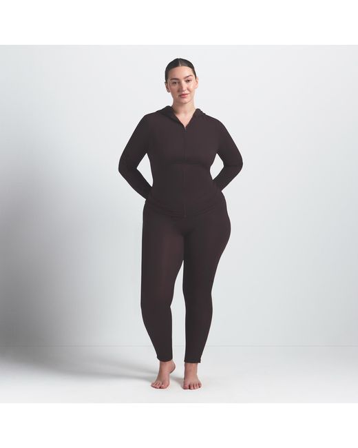 Nike Black Skims Weightless Layers High-Waisted V-Panel Leggings