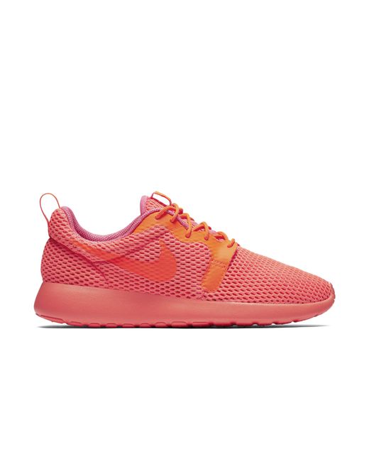 Nike Roshe One Hyper Breathe Women's Shoe in Pink | Lyst