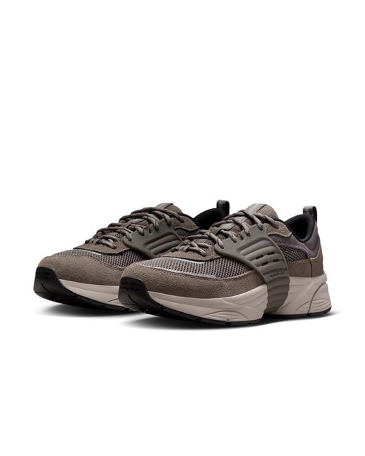 Nike Brown Trunner O/S Shoes for men