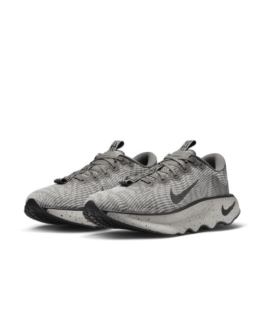 Nike Gray Motiva Walking Shoes for men