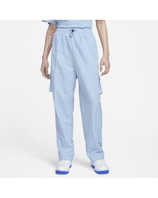 Pantaloni cargo a vita alta in tessuto sportswear essential di Nike in Blue