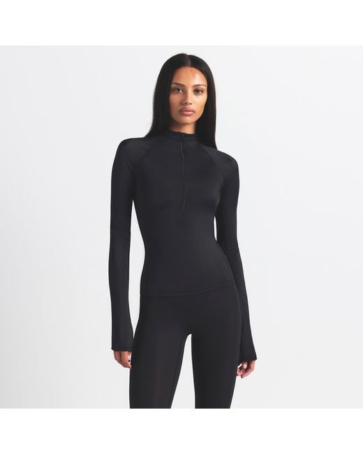 Nike Skims Shine Long-Sleeve Half-Zip Top in Black | Lyst