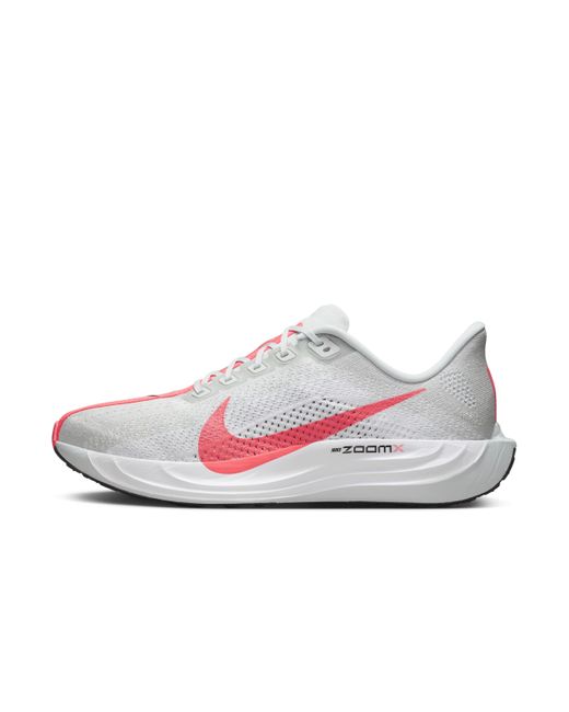 Nike White Pegasus Plus Road Running Shoes for men