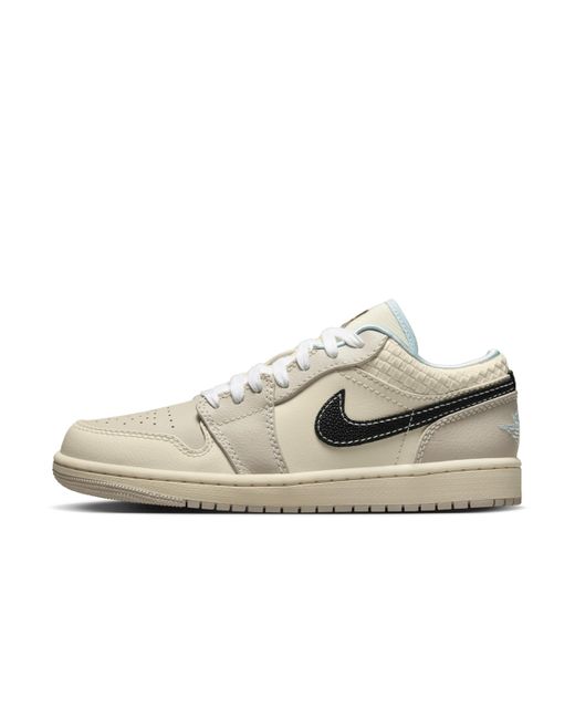 Nike Natural Nike Air 1 Low Se Shoes