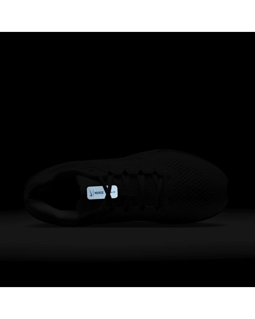 Nike White Winflo 11 Road Running Shoes for men